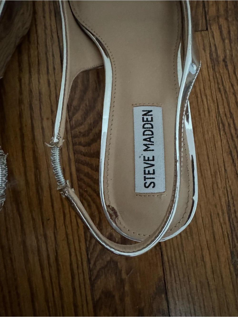 Steve Madden Silver Pointed Slingback Kitten Heels - Picture 8 of 10